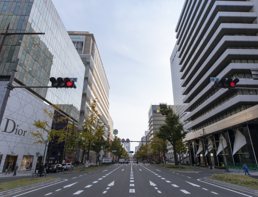 ハイブランドが集まる街のきらめきに抱かれて…ジオタワー新町